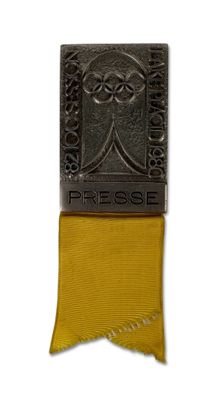 Jeux Olympiques / CIO Badge Presse officiel de la 82e sessio…