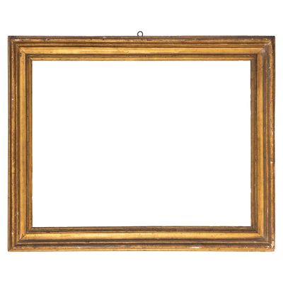 un vieux cadre en bois sur fond blanc