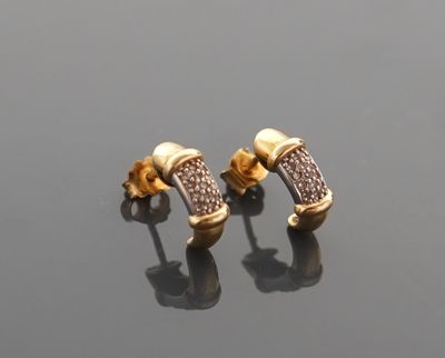 Paire de créoles en deux tons d'or gris et jaune 18K 750 mil…