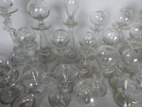 Ensemble de 25 lampes à huile en verre, cristal et verre sou… (photo 5)