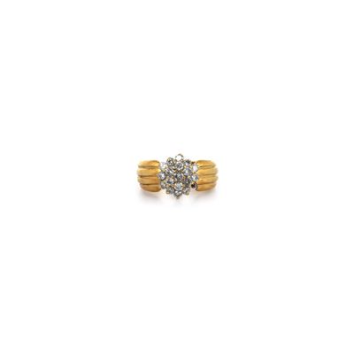 Travail italien Bague « Fleur » en or jaune et gris 750‰ et …