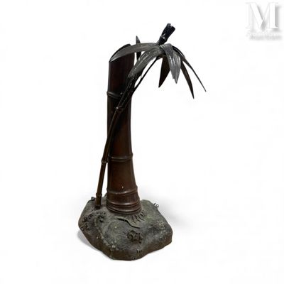 JAPONISME Vase en bronze à double patine sous la forme d'un …