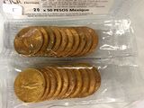 deux paquets de pièces d'or empilés l'un sur l'autre