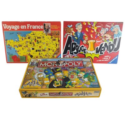 deux jeux de société Monopoly vintage, dont un plateau de Monopoly et un plateau de Monopoly
