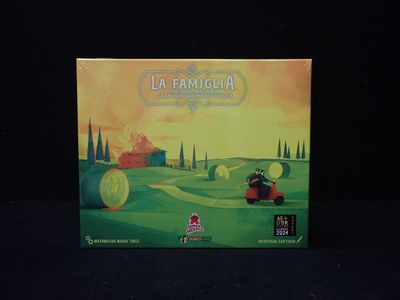 a picture of a card game called la familia