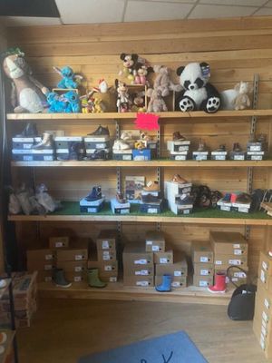 quatre vingt paires de chaussures - exposition le lundi 16 mars de 10h - Photo 1