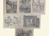 six dessins représentant des bâtiments anciens et un portail sont accrochés au mur