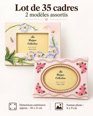 a picture of a picture frame with flowers on it