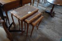 « tables gigognes » de style Louis XV - chêne avec canage