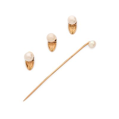 ENSEMBLE comprenant une épingle et trois boutons de col avec…