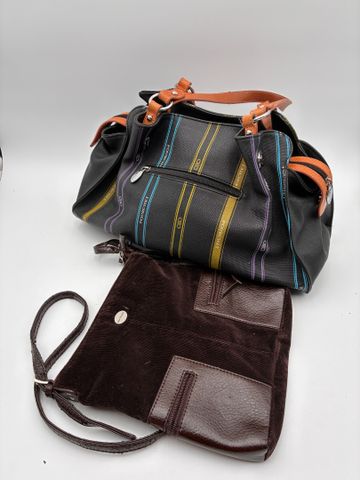 POURCHET – Sac porté main. On y joint un sac épaule velours Mac D...