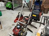 une petite machine posée sur le sol