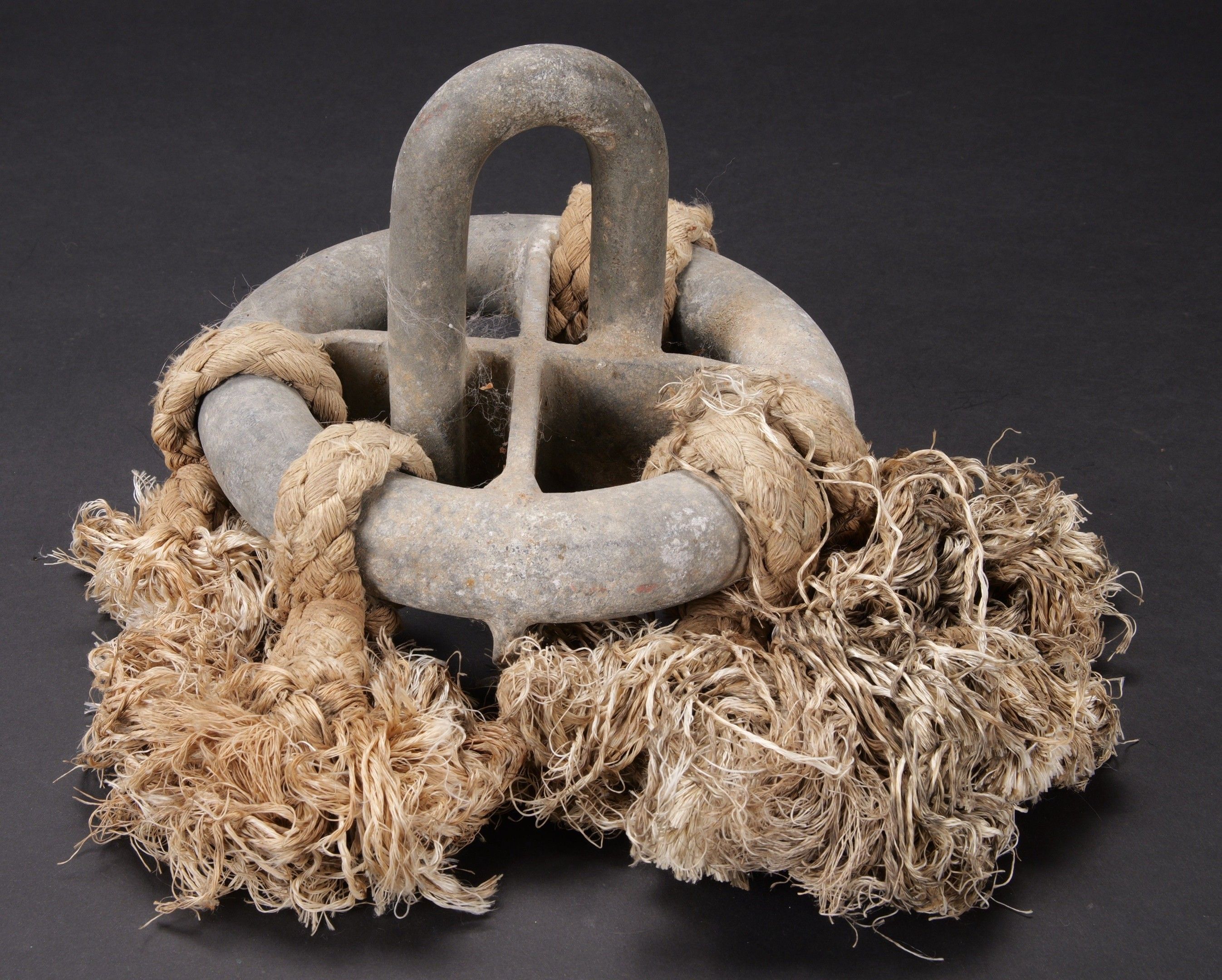 Crochet d attelage pour planeur, en metal.