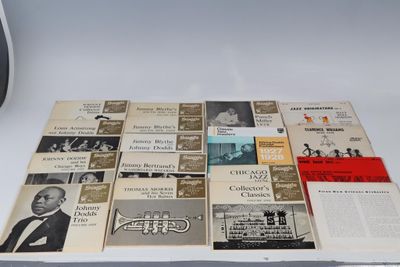 Réunion de 17 vynils 45 tours sur le thème du Jazz dont: Joh…