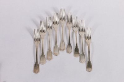 PARIS, 1852-1868. Neuf fourchettes comprenant huit fourchettes à desse - Photo 1