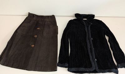 Ensemble Vintage comprenant: - UNGARO Emanuel. " Parallèle";…