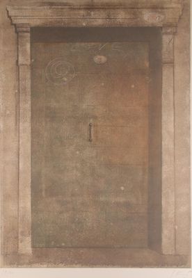 une vieille photo d'une porte dans un bâtiment en pierre