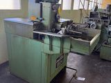 a machine that is sitting in the middle of a room