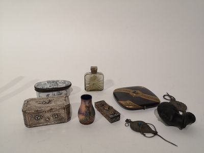 a lot of items that are sitting on a table