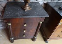 Etroite commode de style Empire en acajou et placage, platea… (photo 2)