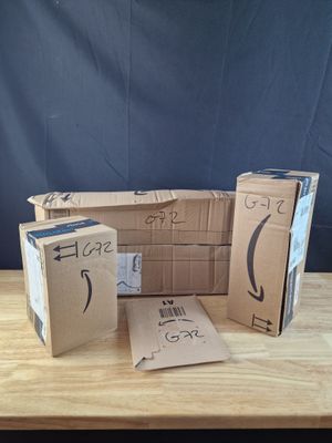 Lot de 4 colis Mystere (Retour Amazon,NPAI, Adresse incomplete, Destoc - Photo 1