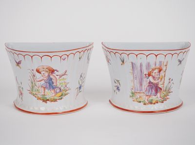 GALLE. Paire de porte fleurs en faïence polychrome de Saint-…