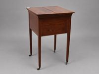 MAPPLE & Co. Meuble bar quadrangulaire en acajou et placage … (photo 4)