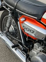 SUZUKI T500 - Genre : MTT2 - Carrosserie : SOLO - Energie : … (photo 4)