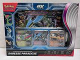 une boîte de cartes Pokémon exposée sur une table