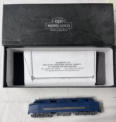 HO – DJH Model Loco – KIT Locomotive E213 CC 65000 SNCF en livrée bleu - Photo 1