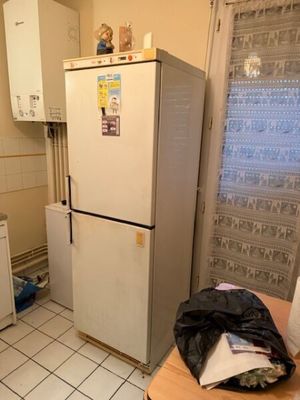 1 réfrigérateur / congélateur VENTE SUR DESIGNATION SE TROUV…