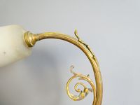 Lampe de chevet en bronze à enroulement et décor d'une tête … (photo 3)