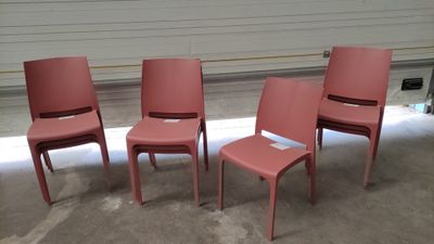Lot de 10 chaises en plastique BICA volga red brick ACCIDENT…
