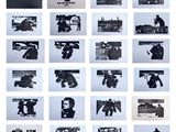 photographie en noir et blanc issue d'une série de clichés représentant un homme à moto