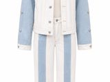 une photo d'une veste et d'un pantalon en jean blanc et bleu