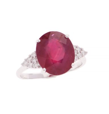 Bague ovale en rubis et diamants