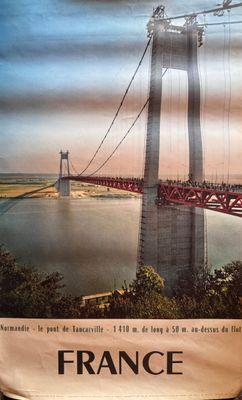 une affiche représentant un pont enjambant un plan d'eau