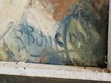 un graffiti sur le mur d'un vieil immeuble avec un rebord de fenêtre