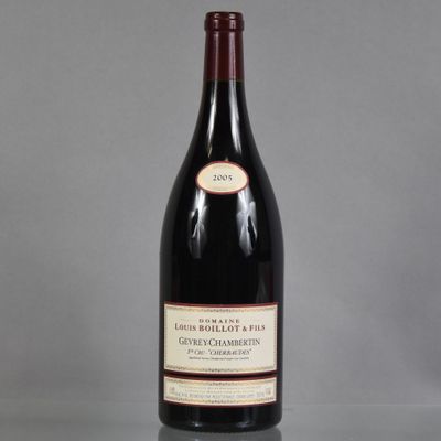 a bottle of wine that is sitting on a table