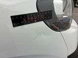 a sticker on the back of a car that says vauto