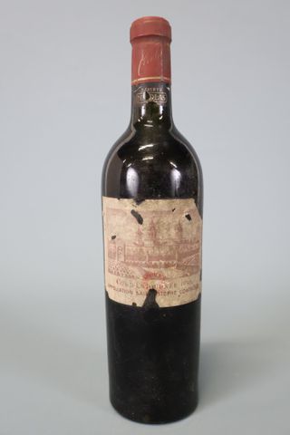 1 Bouteille de Bordeaux « St Estèphe, Cos d’Estournel » de 1948. 