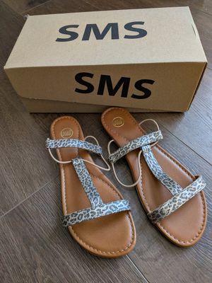 Paire de chaussures de marque SMS