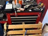 a lot of tools that are sitting on a pallet