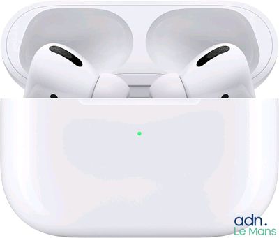 apple airpods with wireless charging case and charging cable