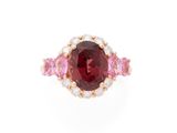 une bague en grenatite et tourmaline rose