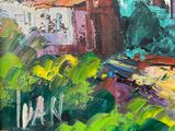 une peinture à l'huile représentant une maison au toit rouge et des arbres verts