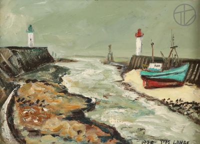 une peinture représentant un bateau sur l'eau près d'un phare