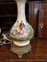 Paire de lampes style NII réservoir en porcelaine avec décor… (photo 4)