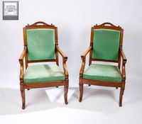 Paire de fauteuils en bois (photo 2)