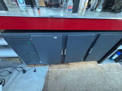 an image of a red and black metal counter top